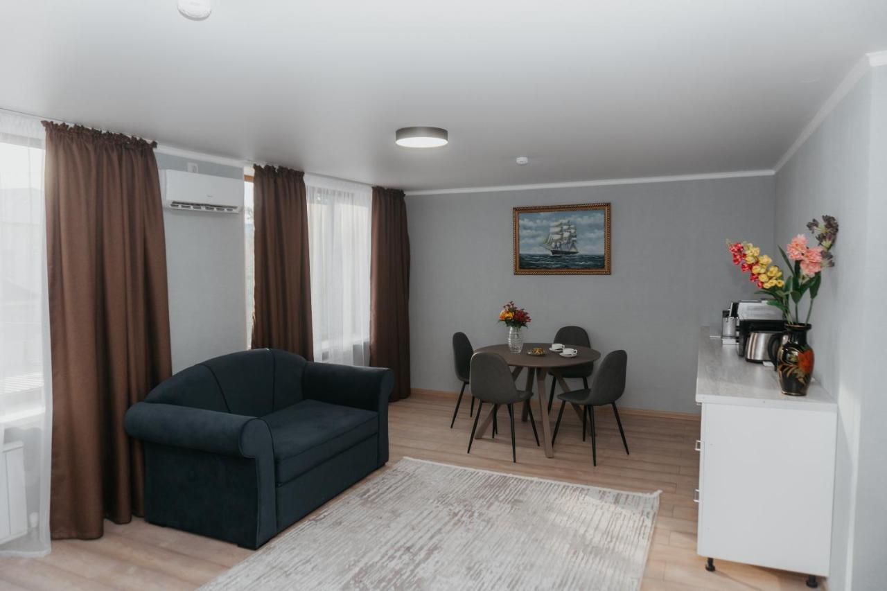 Aral Hotel Kültér fotó